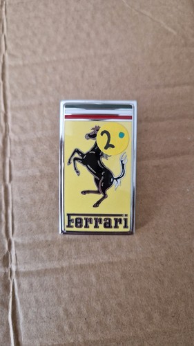 Fregio stemma logo ferrari - stemma,