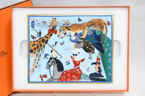 Hermes story jonathan - story,