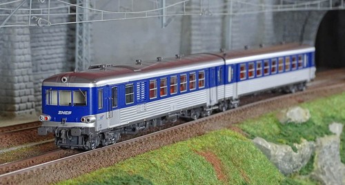 Models 11032 autorail - ls, ead