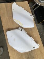 Coppia Fiancatine Posteriori Per Yamaha YZ 125 E 250 Annate 2002-2014