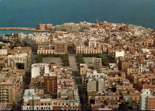 Bari monopoli veduta - monopoli, f