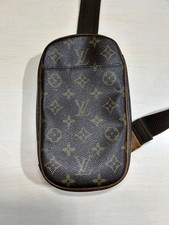 Borsa Louis Vuitton Pouch