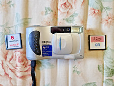 Hp PhotoSmart 315 fotocamera digitale 2.1 megapixel zoom 2,5x con schede e cavo