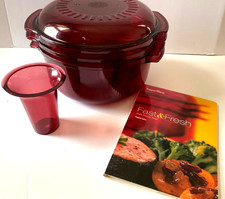 Tupperware Cranberry Microwave
