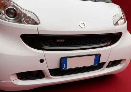 Fregio scritta brabus griglia - fregio,