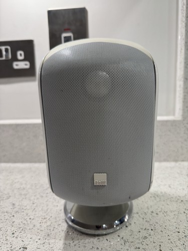 Bowers wilkins m 1 - &,