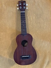 Ukulele Makala con custodia