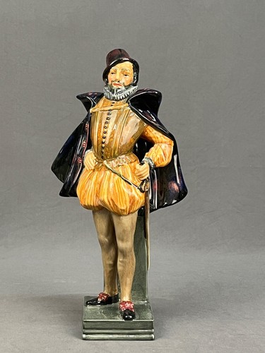 Statuina porcellana royal - porcellana,