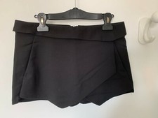 Shorts/Gonna neri, Zara, taglia M, con tasche, usati