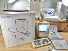 1984 APPLE MACINTOSH 128K