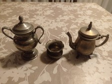 Lotto In Peltro Teiera