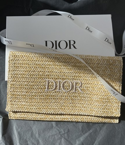 Dior beauty gwp - dior, straw
