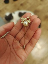 Vintage bow pearl brooch 