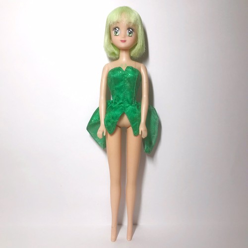 Tokyo mew - lory, lettuce