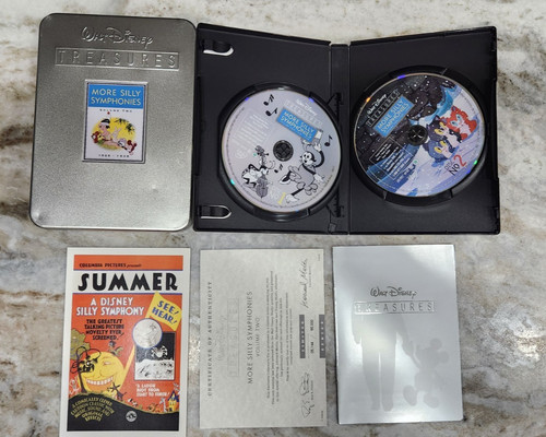 Walt disney treasures - walt,