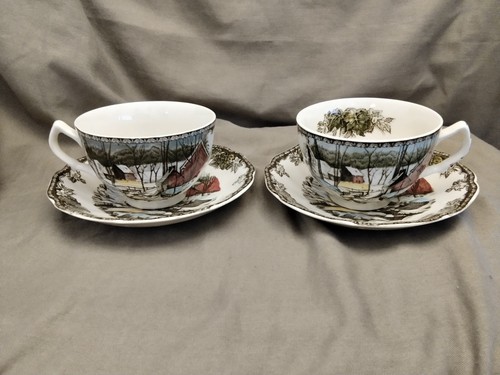 Tasses sous - tasses, johnson
