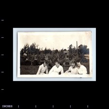 Foto d'epoca DONNE SEDUTE IN