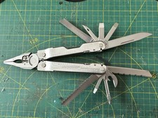 Leatherman Super Tool 300 -