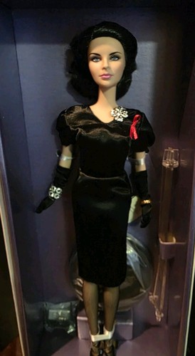 Elizabeth taylor occhi viola - taylor,