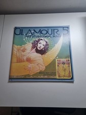 GLAMOUR INTERNATIONAL MAGAZINE