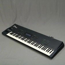 YAMAHA SY99 Synthesizer