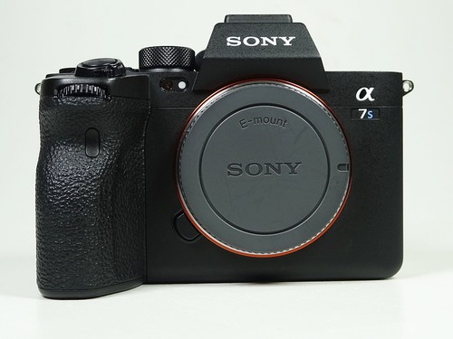 Sony alpha iii - sony,
