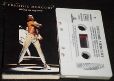 FREDDIE MERCURY (Queen) Living