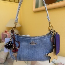 Nuova borsa a tracolla Coach