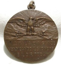 WW1 ITALIA MEDAGLIA QUI GIUNSE VENDICANDO IL SUO NOME E IL DIRITTO AQUILEIA 1920