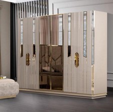 Armadio guardaroba in legno