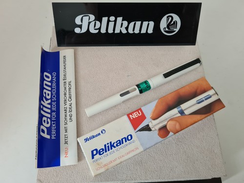 Pelikan pelikano modell a - pelikan, "a"