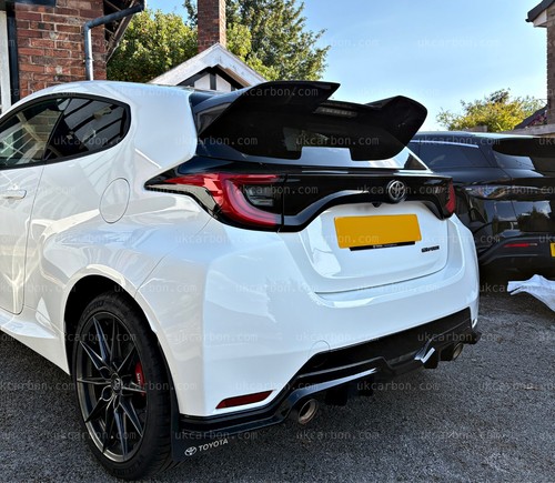 Toyota yaris spoiler fibra - gr,