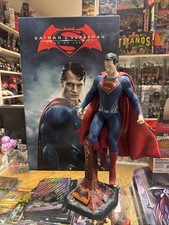 Batman v Superman Dawn of Justice Superman Statue Muckle Mannequins 2016 Difetti
