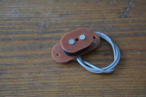 Cigar box guitar - 2, string