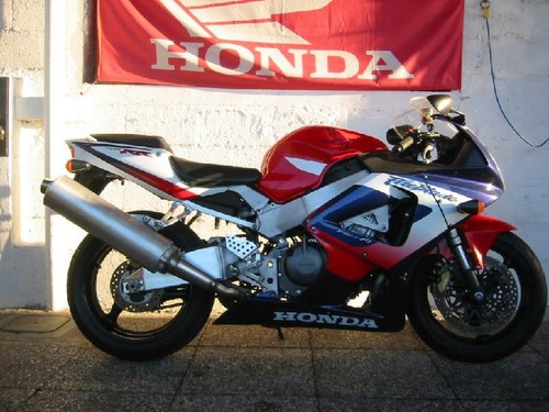 Honda cbr 929 900rr fireblade - honda,