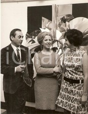 1968 ARTE Scultrice Anna COCCOLI inaugura mostra con arch. BELLINO e PATRINI