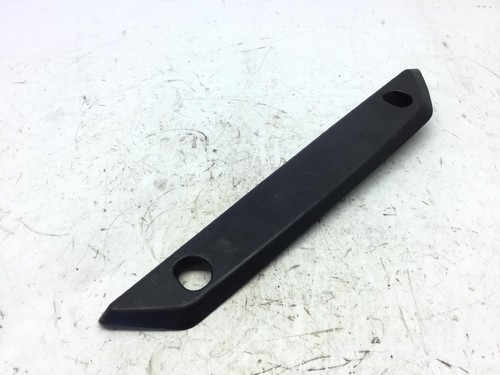 Right windshield bracket - right, cover