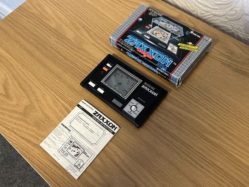 Bandai zaxxon gioco lcd - bandai,