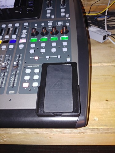Attacco porta telefono grande