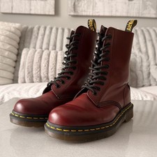 Dr Martens 1490 Cherry Red