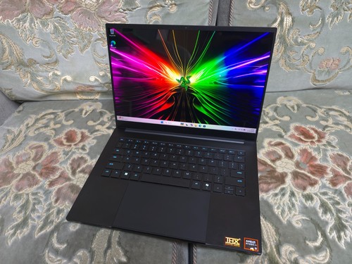Razer blade ryzen 9 365 - razer,