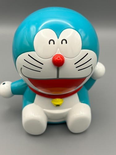 Figurina doraemon parliamo - doraemon,