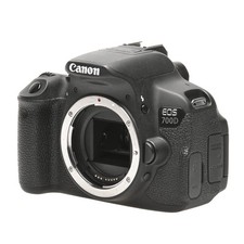 Canon EOS 700D circa 13.000