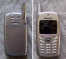 Raro mini cellulare Panasonic