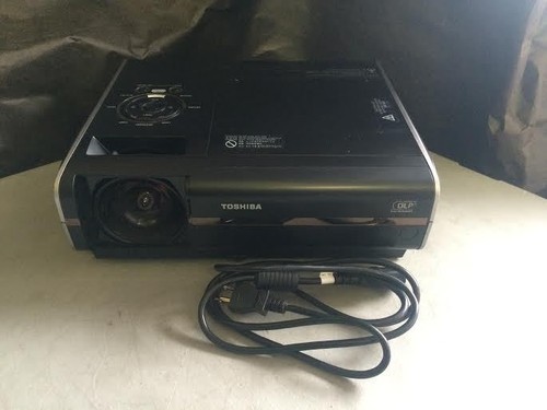 Proiettore toshiba tdp ew25 - toshiba, tdp-ew25
