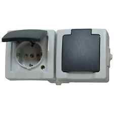 Kopp Nautic presa doppia contatto protettivo per ambienti umidi da incasso con coperchio pieghevole.