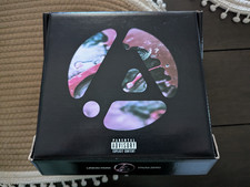 *Aperto* Linkin Park da Zero Box Set Completo (CD, Spilla, Poster e Bandiera)