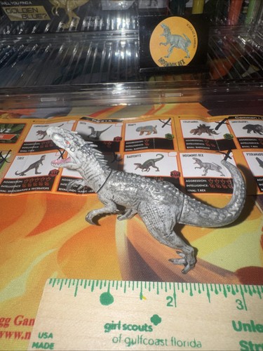 Raro jurassic world camp - raro,
