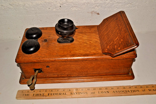Antico altoparlante telefono