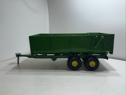 Ertl britains jhon deere wagon - deere,